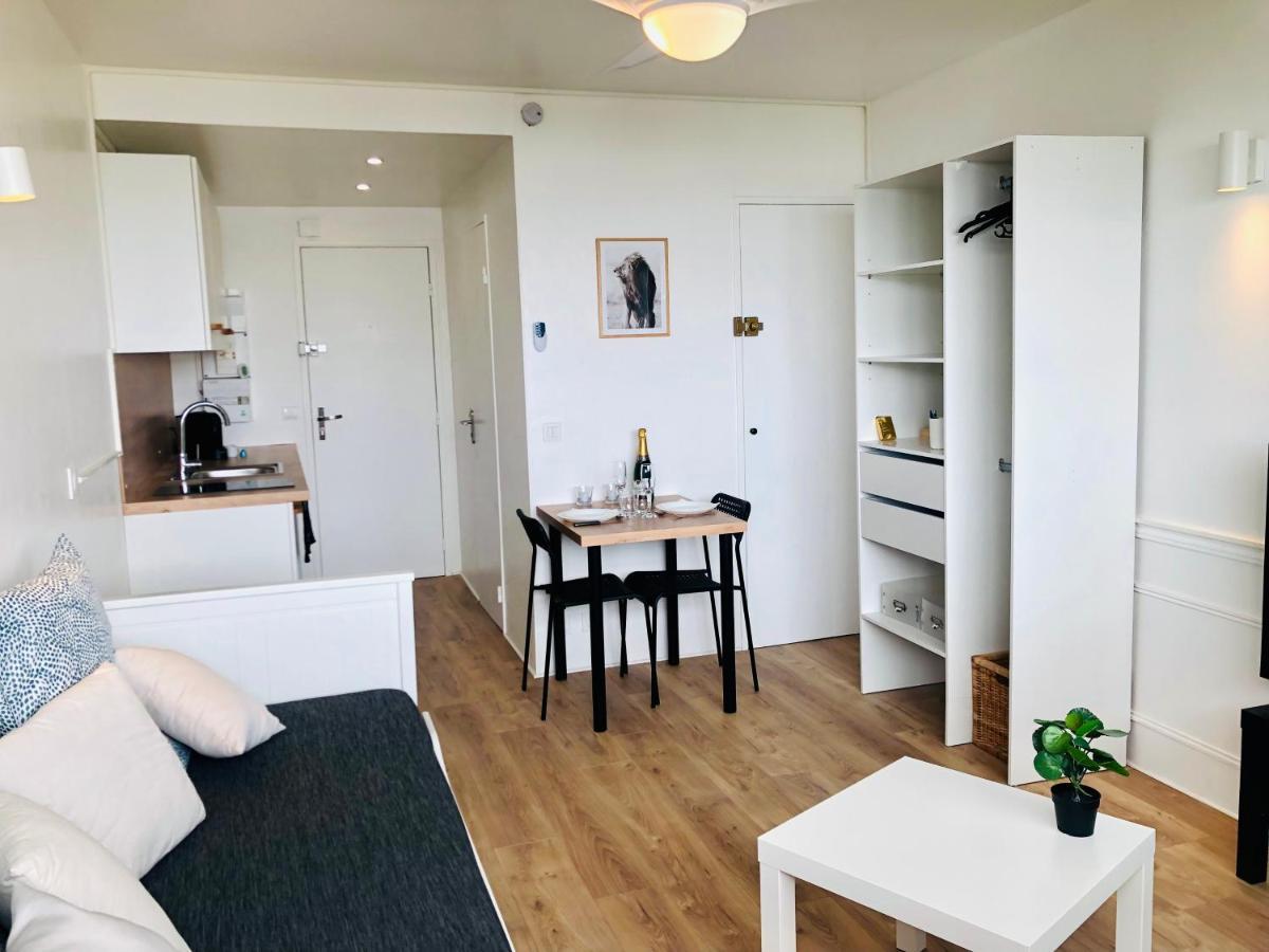 Superbe Appartement Front De Mer Villeneuve-Loubet Eksteriør billede