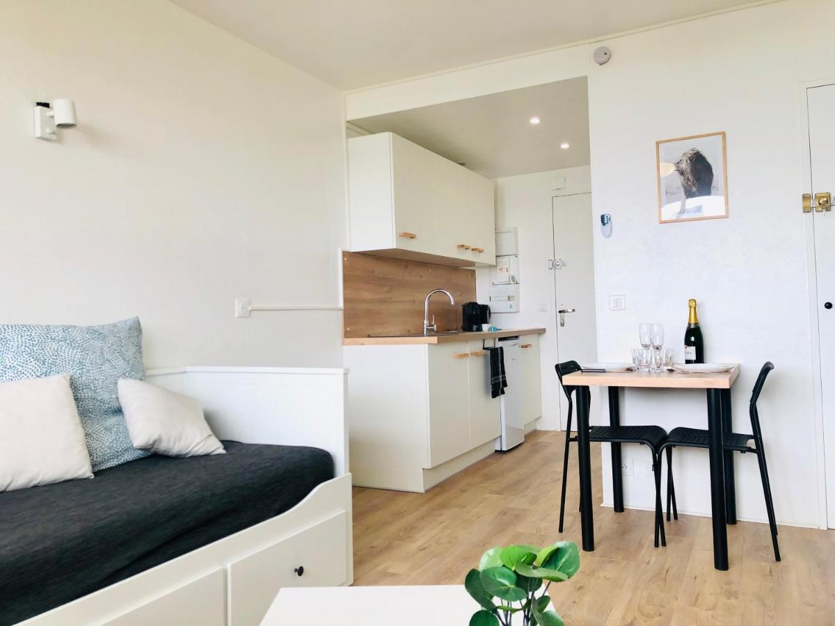 Superbe Appartement Front De Mer Villeneuve-Loubet Eksteriør billede
