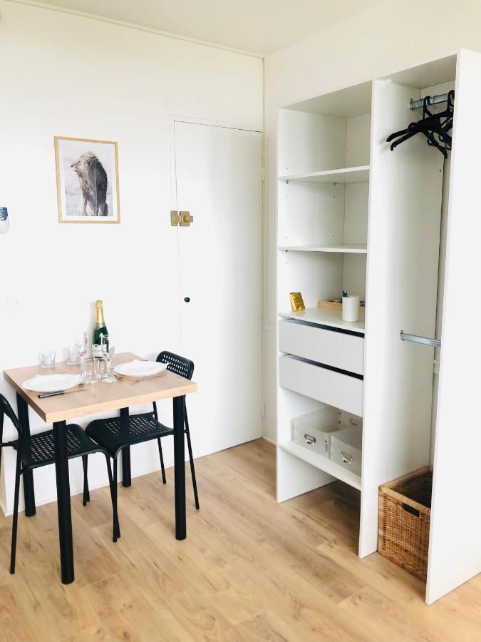 Superbe Appartement Front De Mer Villeneuve-Loubet Eksteriør billede