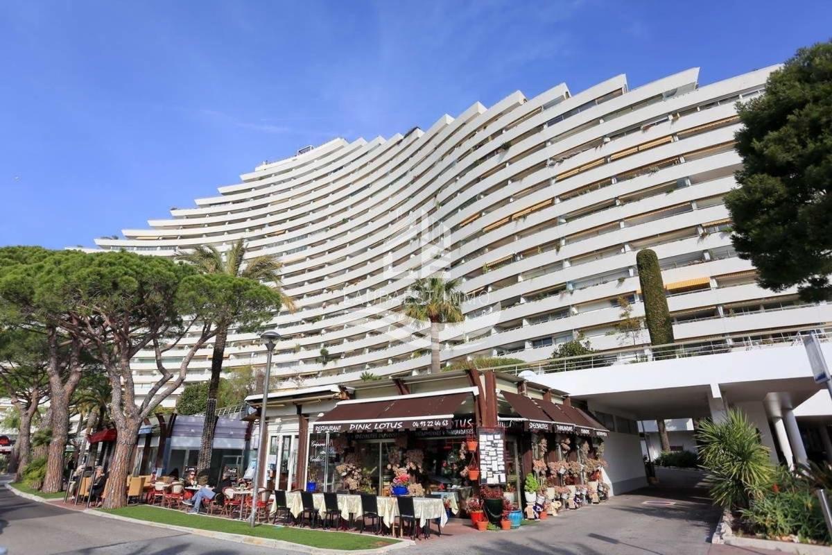 Superbe Appartement Front De Mer Villeneuve-Loubet Eksteriør billede