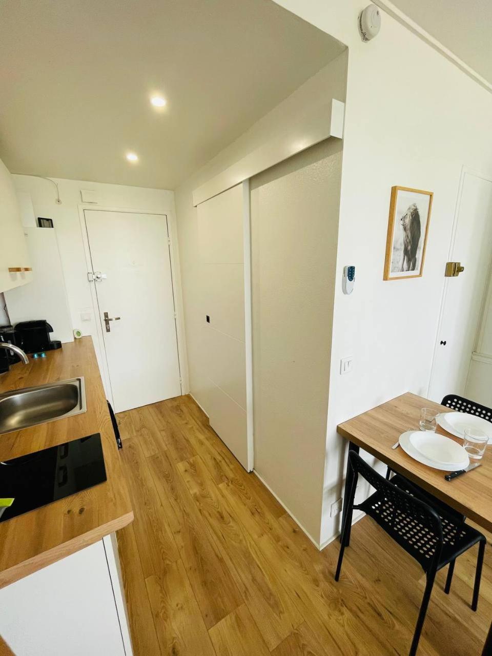 Superbe Appartement Front De Mer Villeneuve-Loubet Eksteriør billede